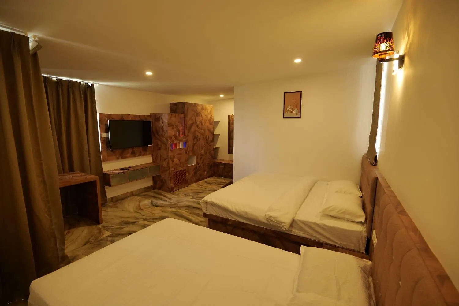 Fainex Luxe Aer Villa Vagamon